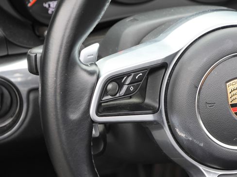 Used 2021 Porsche 718 Boxster image 18