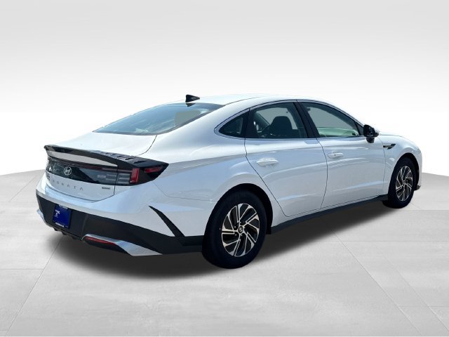New 2026 Hyundai Sonata Blue FWD image 5
