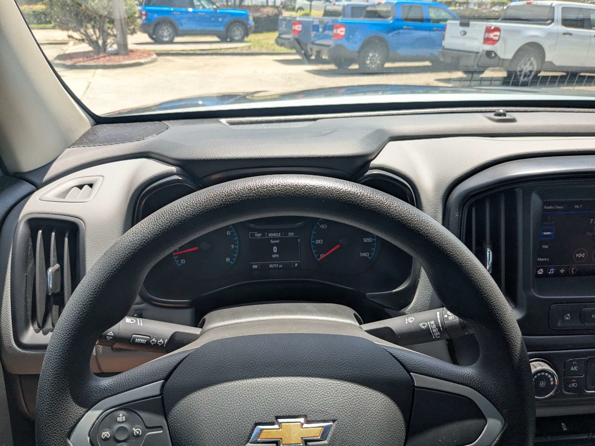 Used 2021 Chevrolet Colorado W/T w/ Custom Special Edition AWD/4WD image 28