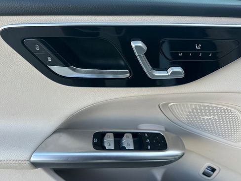 Used 2023 Mercedes-Benz C 300 Sedan image 10