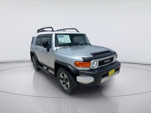 Used 2007 Toyota FJ Cruiser 4WD image 1