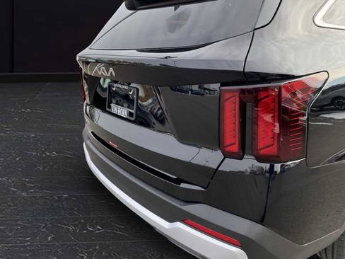 New 2026 Kia Sorento LX image 36