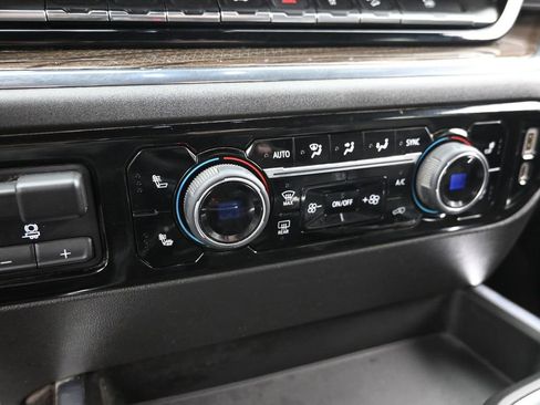 Used 2023 Chevrolet Silverado 1500 LT Trail Boss w/ LT Trail Boss Premium Package image 19