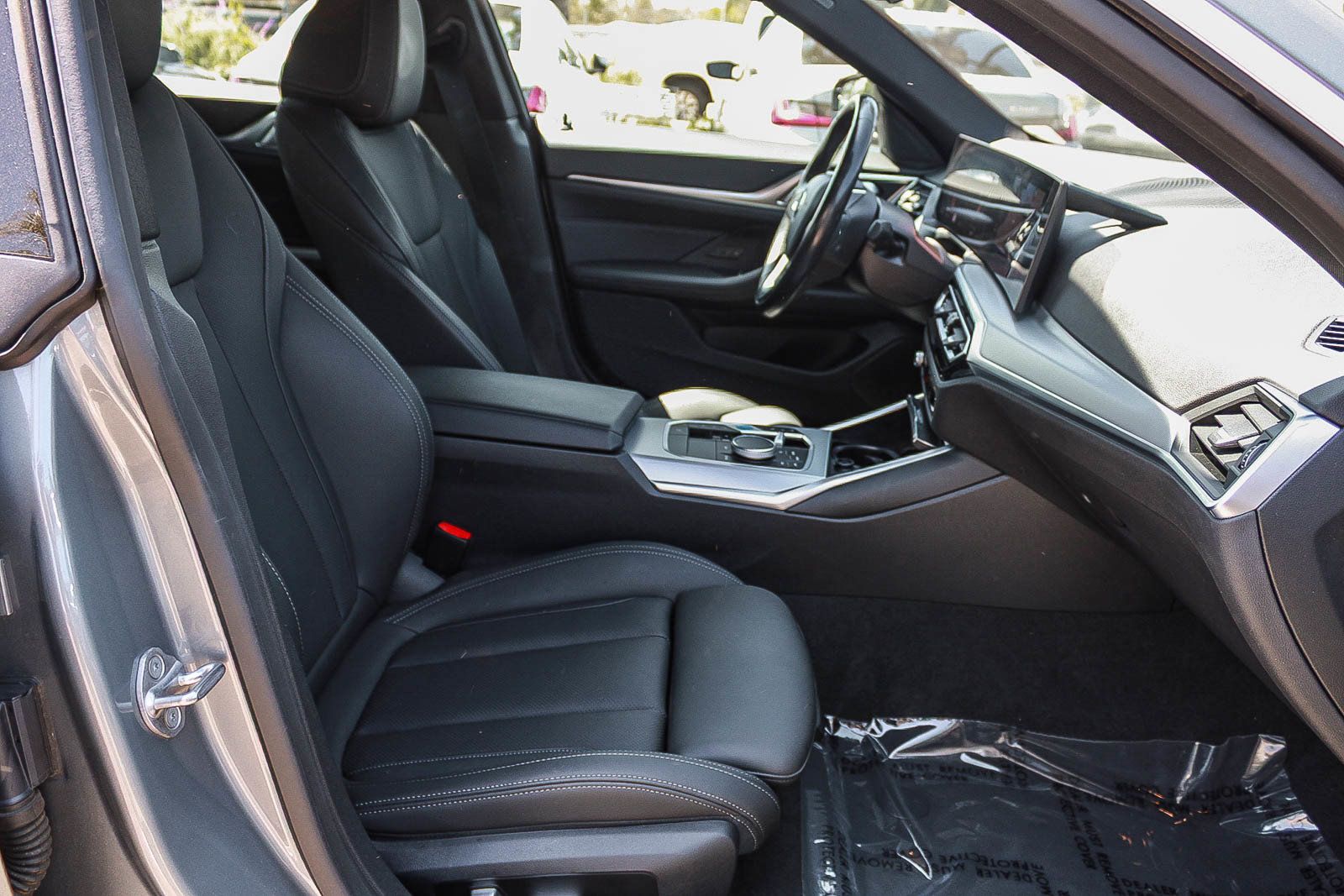 Used 2023 BMW i4 eDrive40 RWD image 16