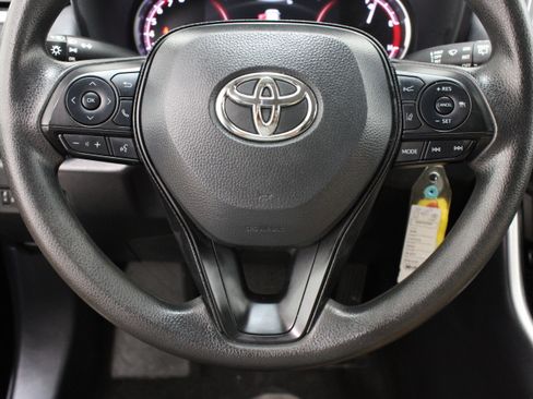 Used 2025 Toyota RAV4 LE AWD/4WD image 21