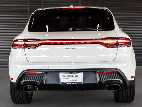 Certified 2026 Porsche Macan AWD/4WD image 9