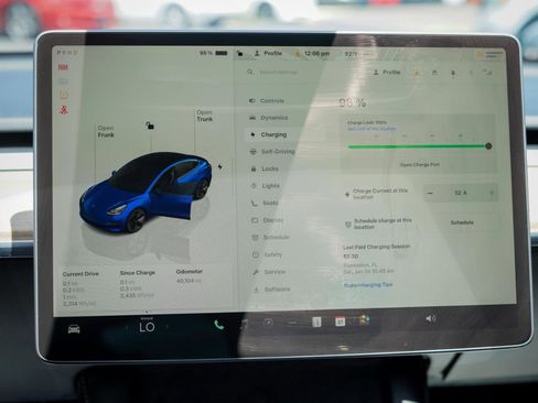 Used 2023 Tesla Model 3 Standard Range RWD image 14