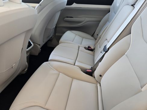 New 2026 Volvo EX90 Plus AWD/4WD image 28