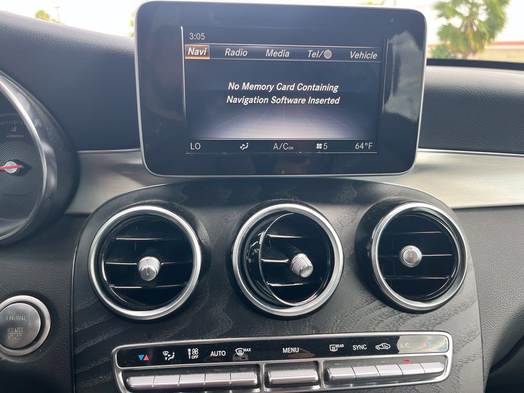 Used 2019 Mercedes-Benz GLC 300 4MATIC image 13