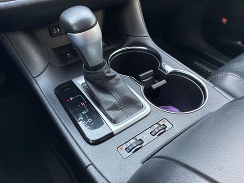 Used 2016 Toyota Highlander Limited image 49