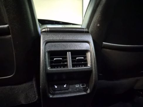 Used 2021 Cadillac XT4 Premium Luxury w/ Cold Weather Package image 19