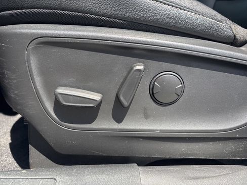 Used 2022 Ford Escape SEL w/ Technology Package FWD image 25