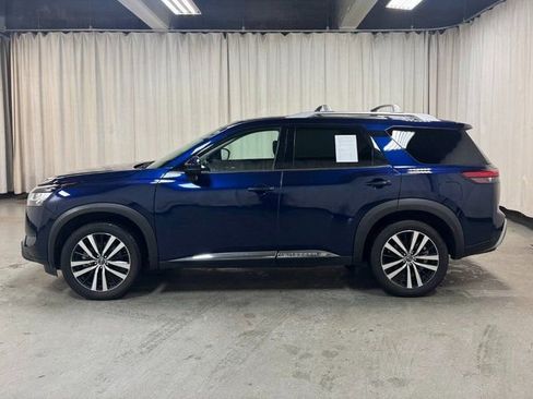 Used 2023 Nissan Pathfinder Platinum w/ Cargo Package image 8