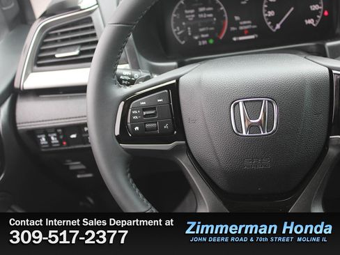 Certified 2025 Honda Odyssey Touring image 16