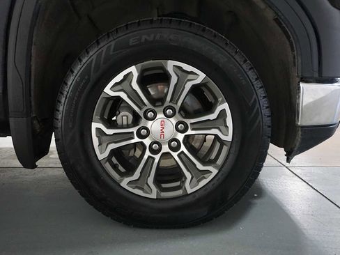 Certified 2025 GMC Sierra 1500 SLT image 11