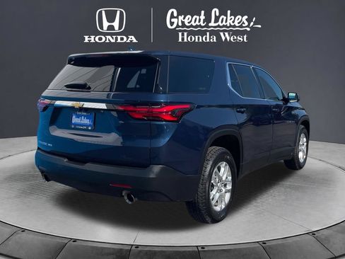 Used 2023 Chevrolet Traverse LS AWD/4WD image 4
