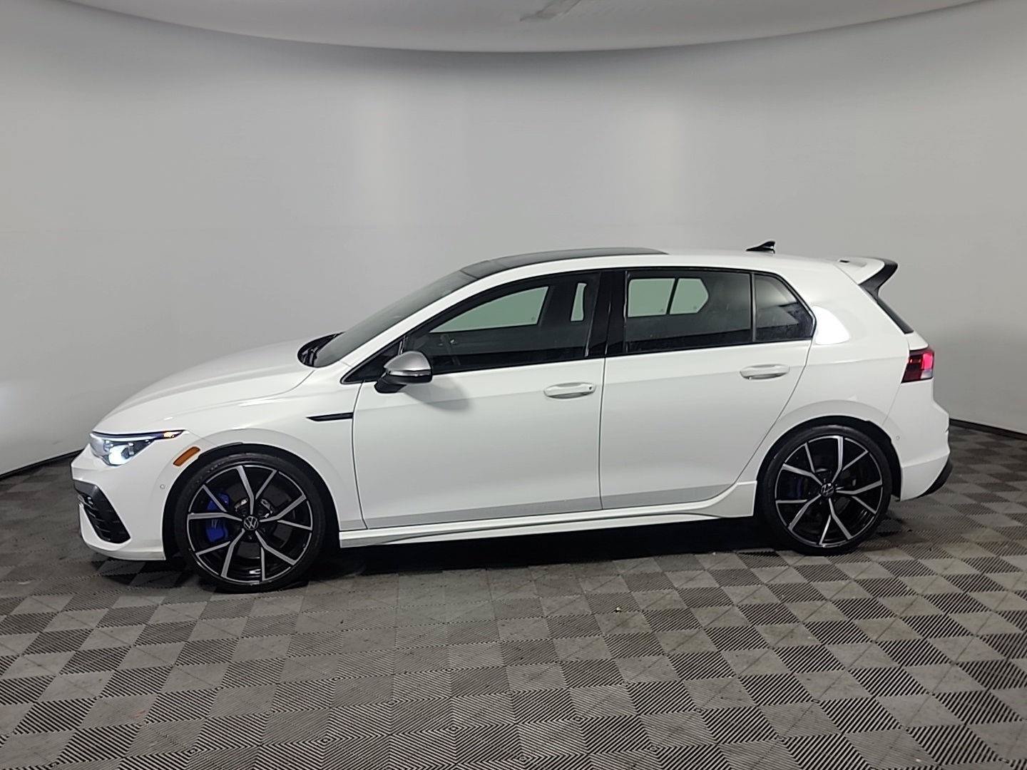 Used 2024 Volkswagen Golf R AWD/4WD image 9