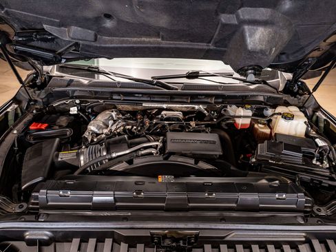 Used 2024 GMC Sierra 3500 Denali Ultimate image 32