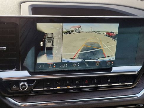 Used 2024 GMC Sierra 1500 SLT w/ SLT Premium Plus Package image 14