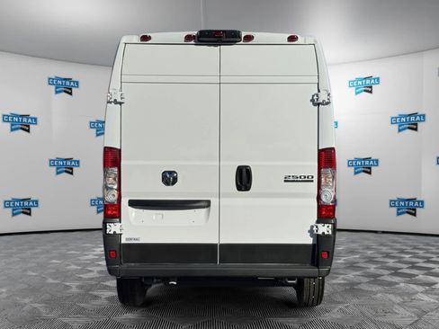 Used 2025 RAM ProMaster 2500 w/ Storage Group image 5