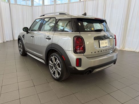Used 2024 MINI Cooper Countryman S FWD image 3