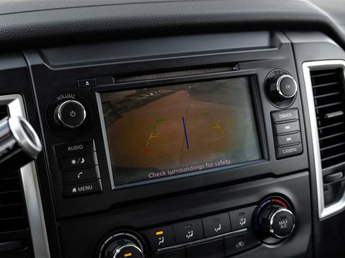 Used 2019 Nissan Titan S w/ S Utility Package image 18