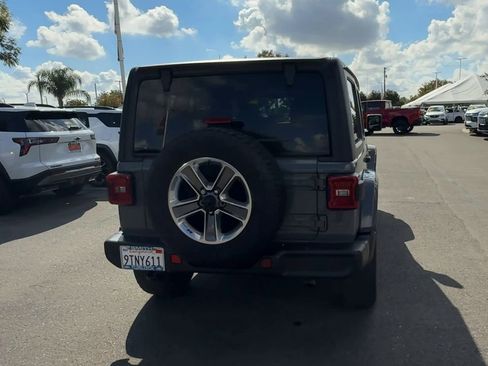 Used 2021 Jeep Wrangler Unlimited Sahara w/ Uconnect 4C Nav & Sound Group image 6