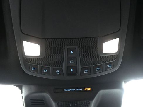 Used 2022 Ford Expedition Limited image 18