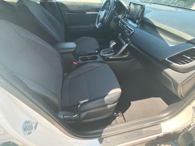 Used 2023 Kia Seltos S FWD image 13