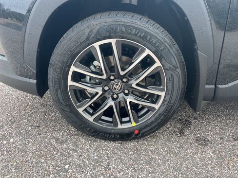 Certified 2026 Toyota Corolla Cross XLE w/ Convenience Package image 11