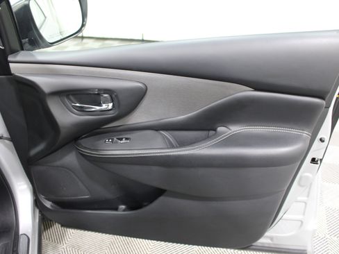 Used 2023 Nissan Murano SV AWD/4WD image 25