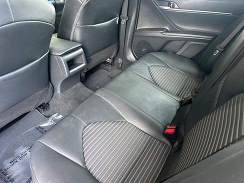 Used 2023 Toyota Camry SE w/ Convenience Package FWD image 11