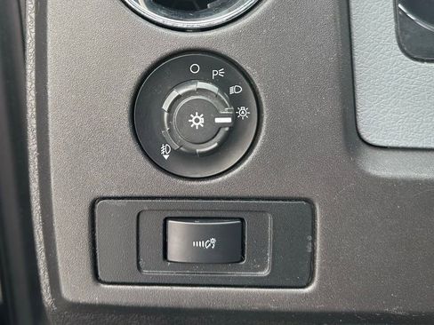 Used 2012 Ford F150 XLT w/ XLT Chrome Pkg image 12