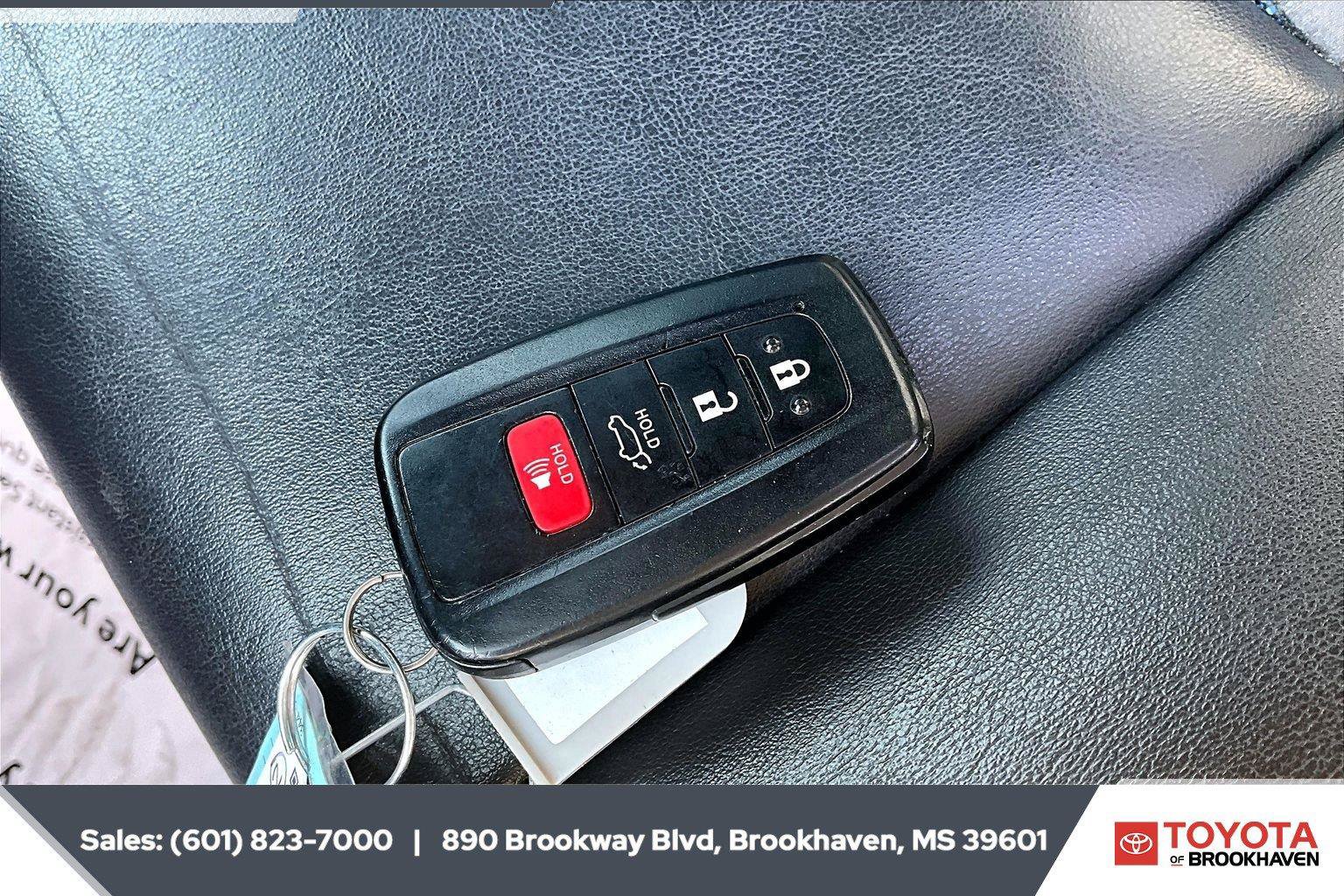Used 2020 Toyota RAV4 XSE AWD/4WD image 9