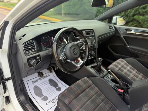 Used 2017 Volkswagen GTI S image 23