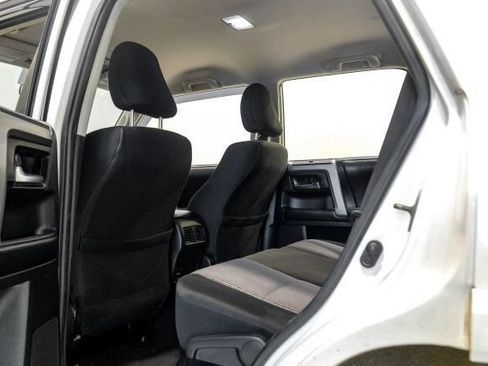 Used 2017 Toyota 4Runner SR5 RWD image 51