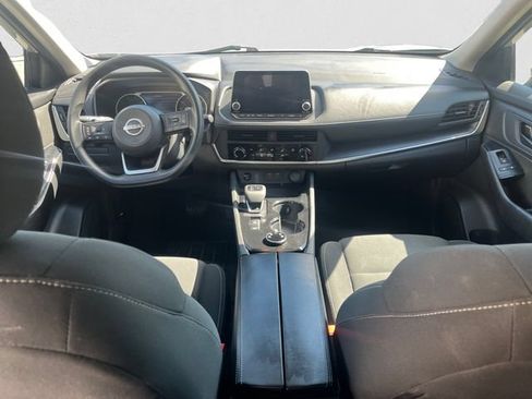 Used 2024 Nissan Rogue S AWD/4WD image 10