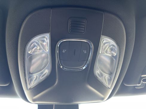 Used 2024 Jeep Compass Latitude w/ Altitude Special Edition image 33