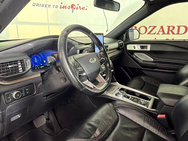 Used 2020 Ford Explorer Platinum w/ Premium Technology Package AWD/4WD image 19
