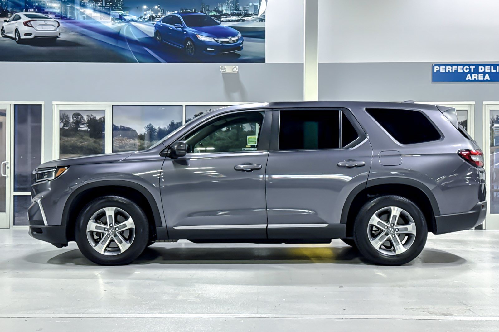 Used 2024 Honda Pilot EX-L image 2