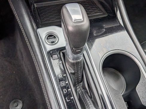 Used 2025 Nissan Altima 2.5 SL FWD image 19