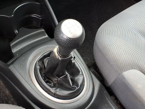 Used 2010 Honda Fit image 17