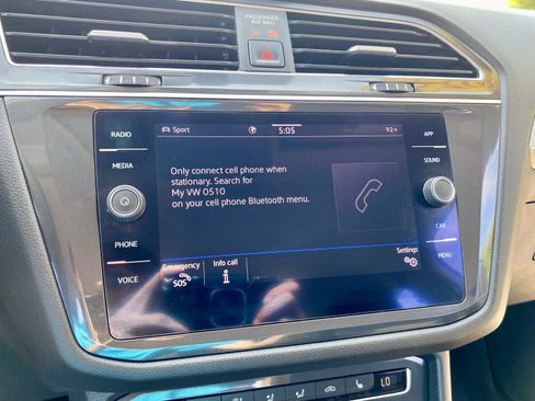 Used 2021 Volkswagen Tiguan SEL image 29