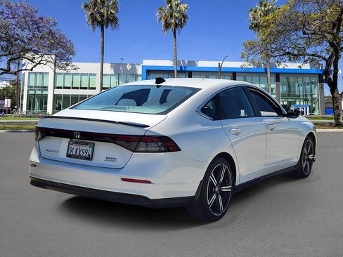 Used 2024 Honda Accord Sport image 4