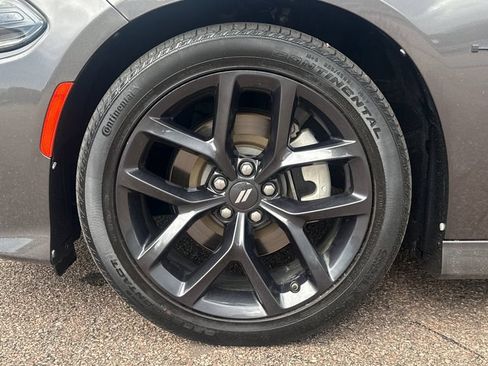 Used 2022 Dodge Charger R/T w/ Driver Convenience Group RWD image 16