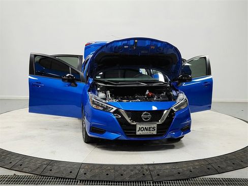 Used 2022 Nissan Versa SR w/ Convenience Package image 10