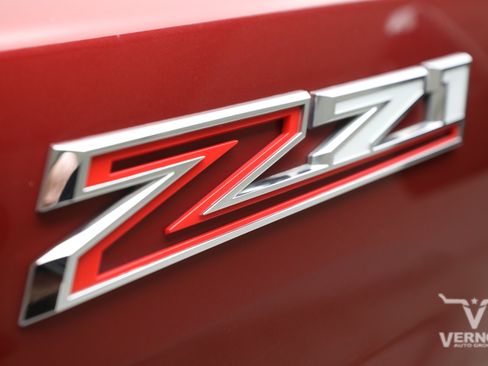 Used 2020 Chevrolet Silverado 2500 LTZ w/ LTZ Premium Package AWD/4WD image 11