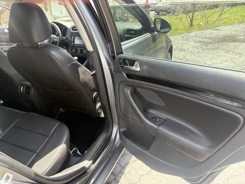 Used 2013 Volkswagen Jetta SE FWD image 5