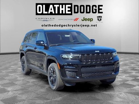 New 2025 Jeep Grand Cherokee L Altitude AWD/4WD image 31