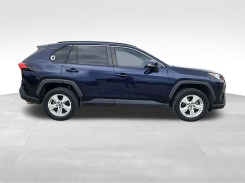 Used 2021 Toyota RAV4 XLE image 9